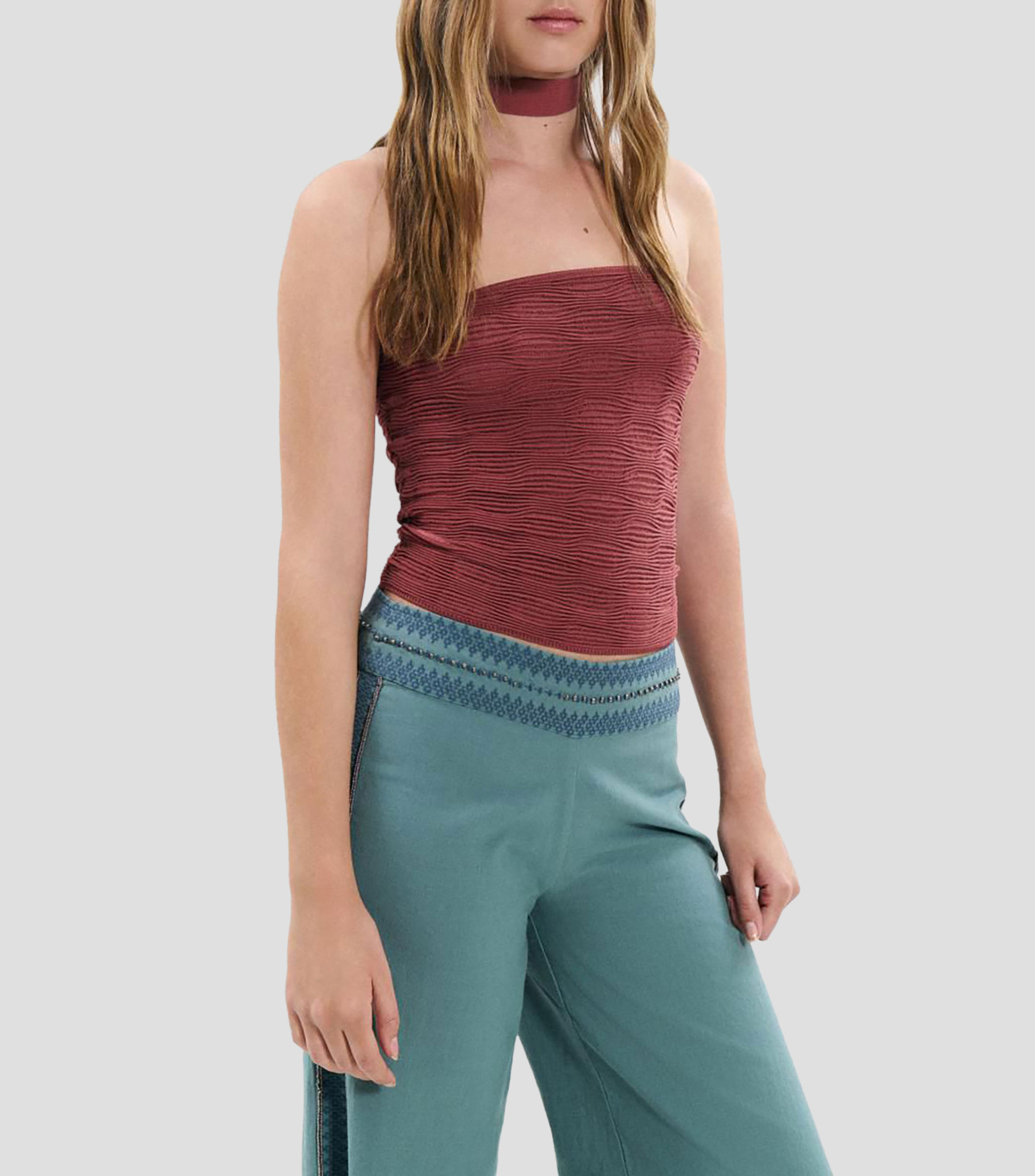 Blusa lisa sin mangas Mujer